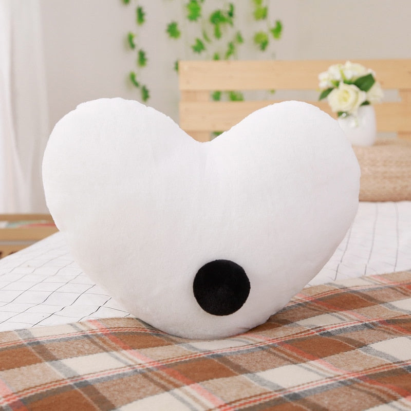 white-and-black-heart-cushion