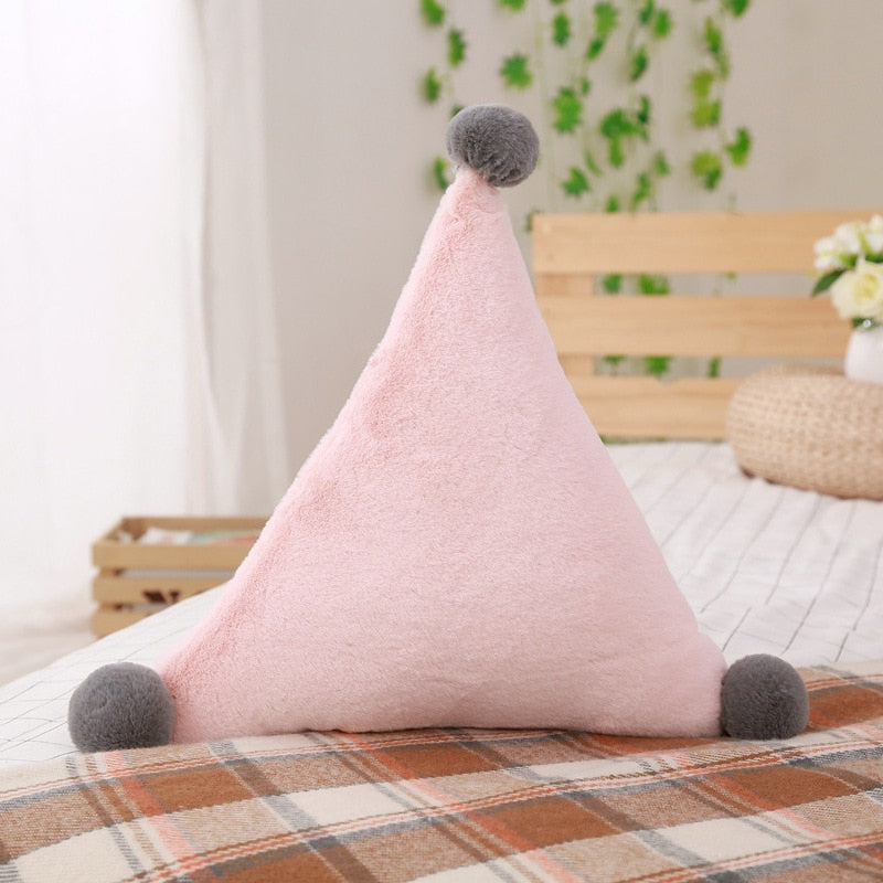 Baby-Triangle-Cushion