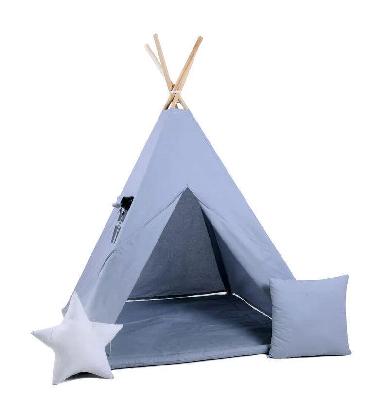 teepee-child-grey-mouse