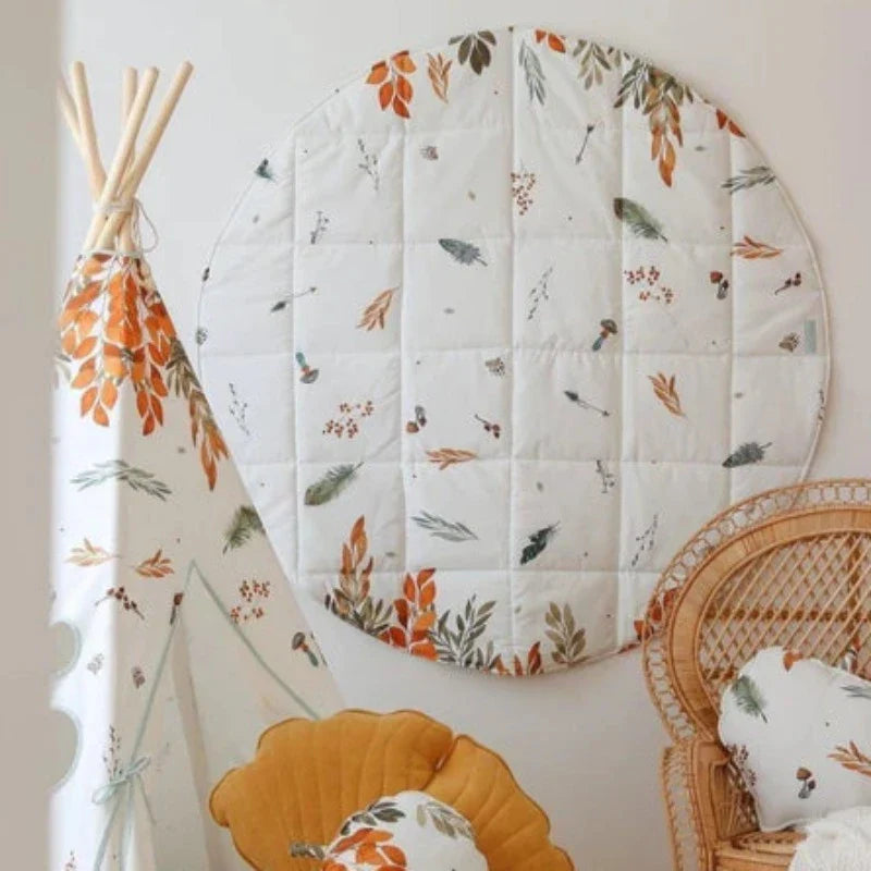 round-rug-deco-child-room-teepee-Forest-Friends